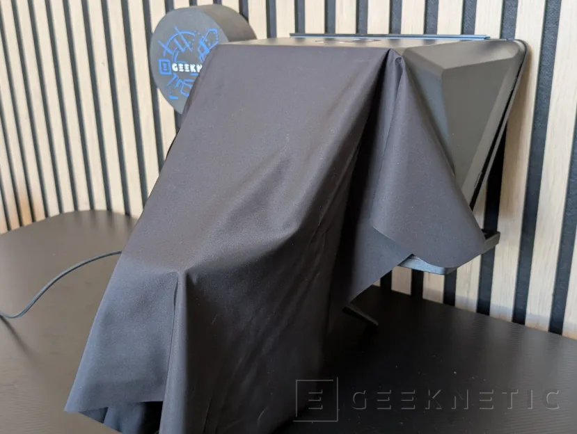 Geeknetic Elgato PROMPTER XL Review 17