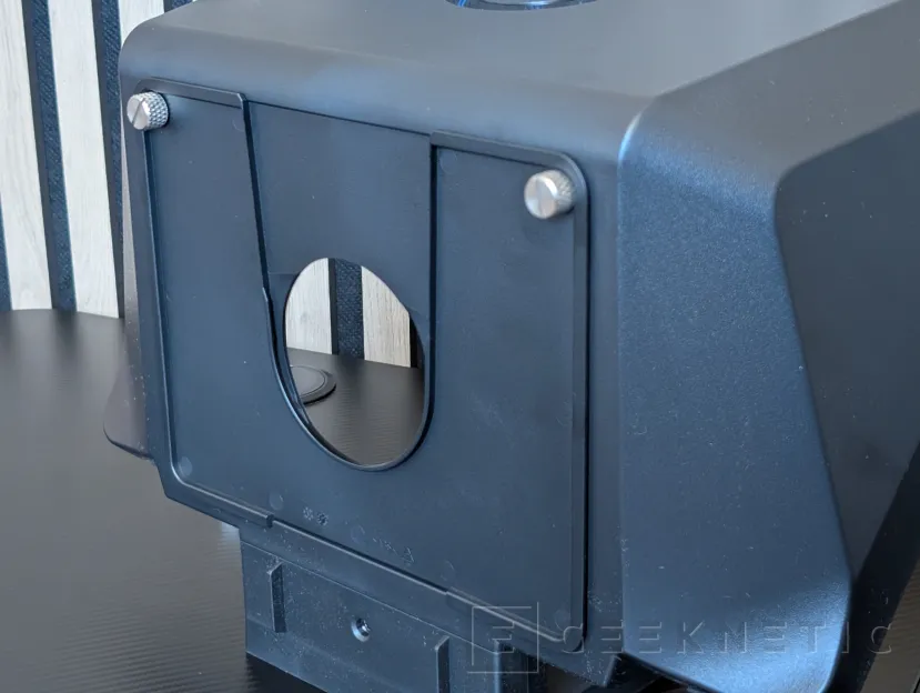 Geeknetic Elgato PROMPTER XL Review 5