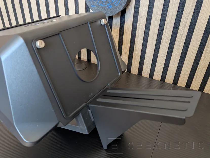 Geeknetic Elgato PROMPTER XL Review 6