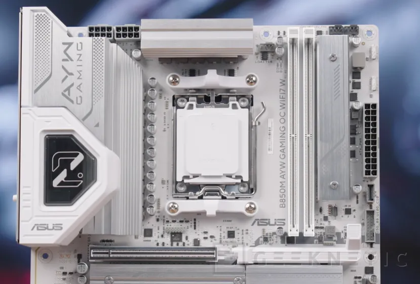 Geeknetic ASUS presenta la placa para overclocking AYW Gaming B850 con la que ha conseguido 13 récords 1