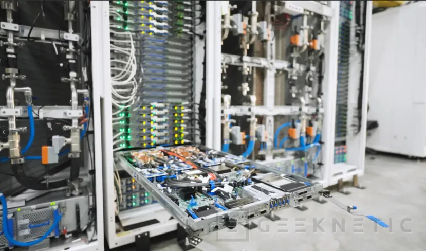 Geeknetic Microsoft estrena el clúster NDv6 GB300 con más de 4.600 GPU NVIDIA Blackwell Ultra: la nueva supercomputadora de Azure para impulsar la IA de OpenAI 1