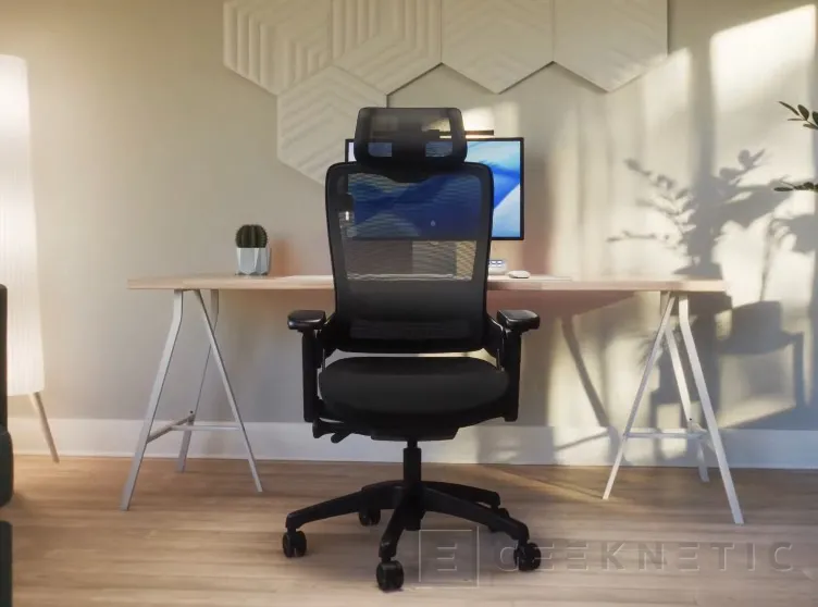 Geeknetic Elgato presenta Embrace, una silla ergonómica con diseño sobrio y respaldo de malla pensada para creadores que pasan horas frente a la cámara 2