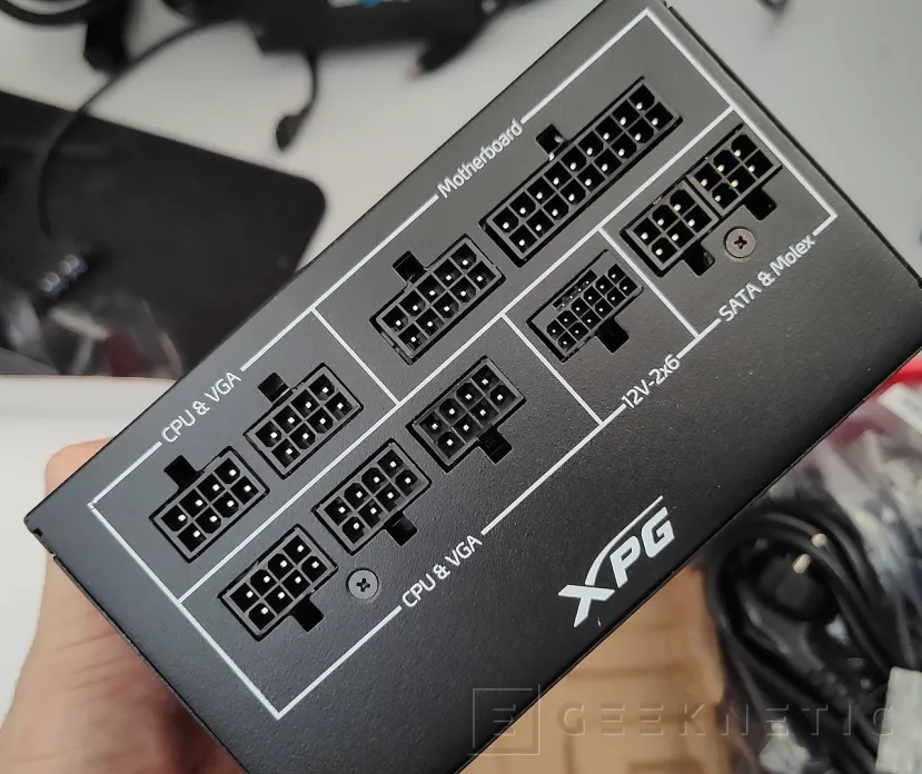 Geeknetic Potencia y Eficiencia: Así Rinden las 3 Nuevas Fuentes ATX 3.1 XPG de 850 W 14