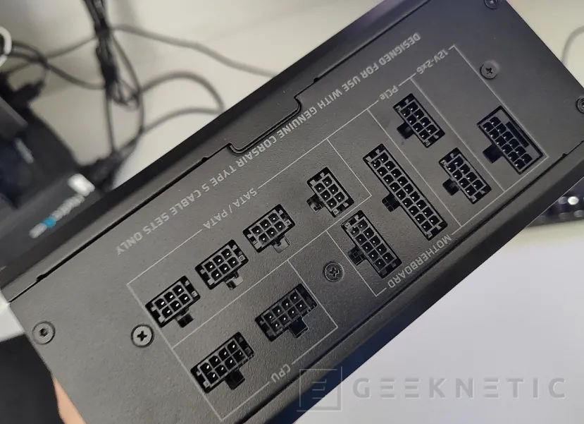 Geeknetic Corsair HX1000i SHIFT Series Review 6