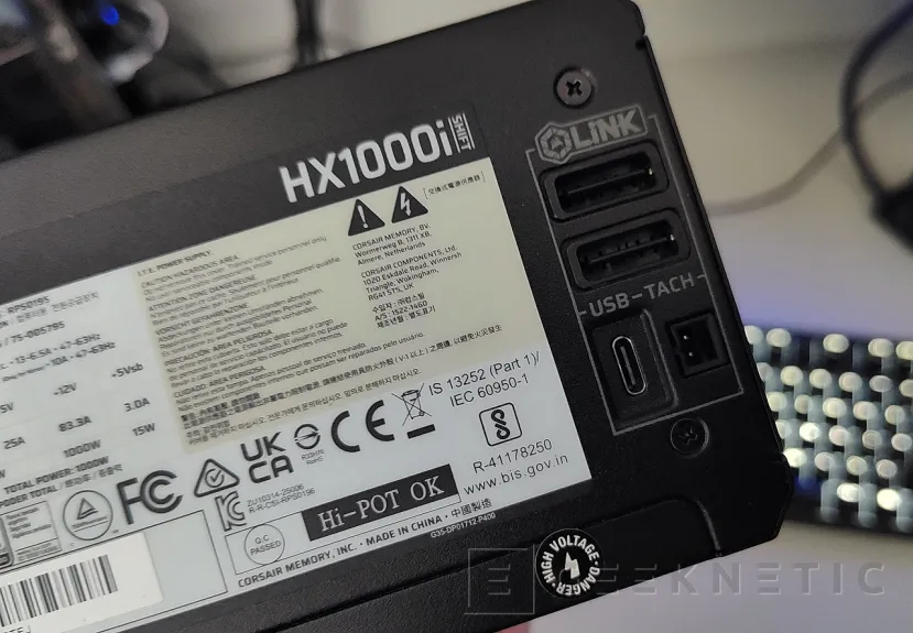 Geeknetic Corsair HX1000i SHIFT Series Review 7