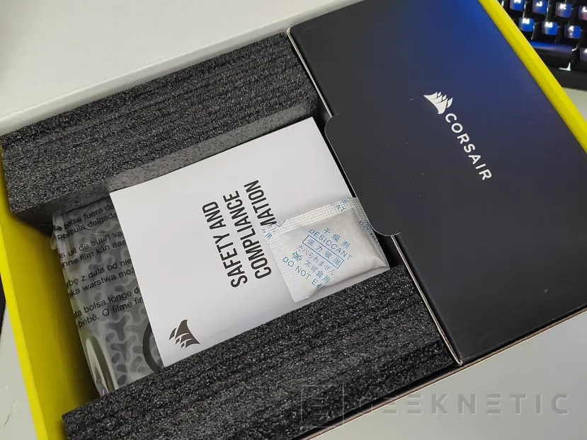 Geeknetic Corsair HX1000i SHIFT Series Review 2