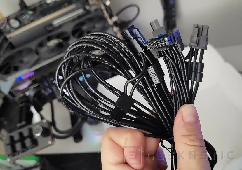 Geeknetic Corsair HX1000i SHIFT Series Review 17