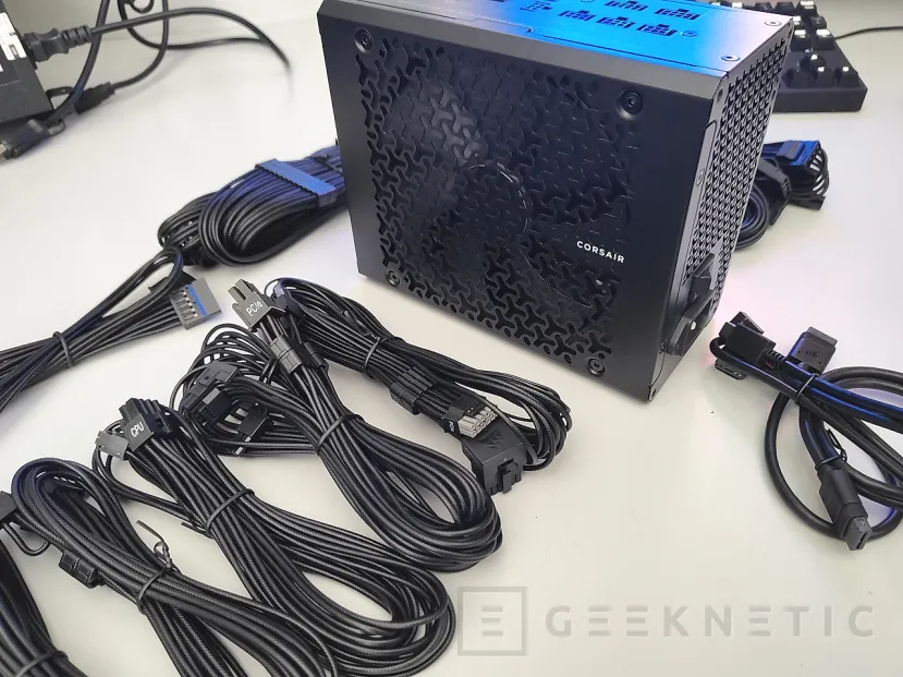 Geeknetic Corsair HX1000i SHIFT Series Review 31
