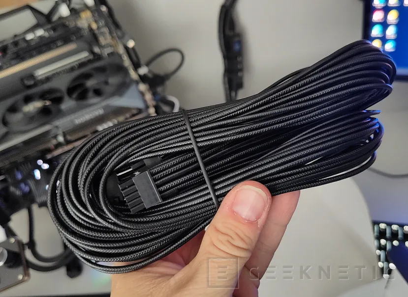 Geeknetic Corsair HX1000i SHIFT Series Review 14