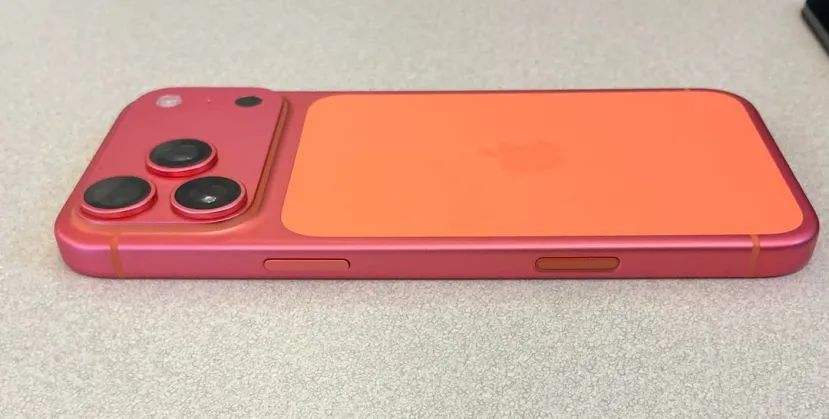 Geeknetic Algunos iPhone 17 Pro Naranja Cósmico se están convirtiendo en color Rose Gold 3