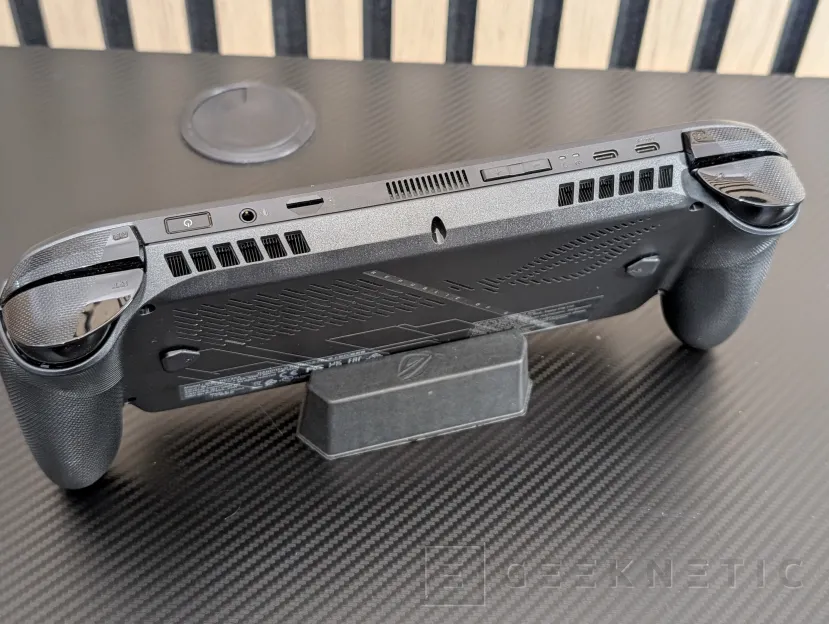 Geeknetic ASUS ROG Xbox Ally X Review 3