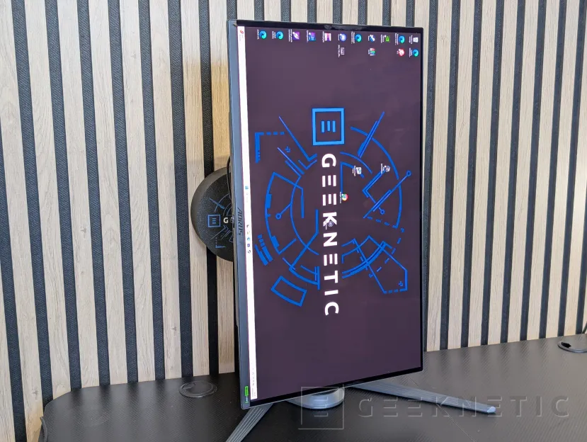 Geeknetic AORUS FO27Q5P Review 9