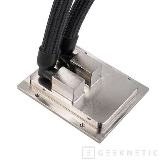 Geeknetic Silverstone presenta su nueva RL para servidores con un único socket y diseño de doble bomba 3
