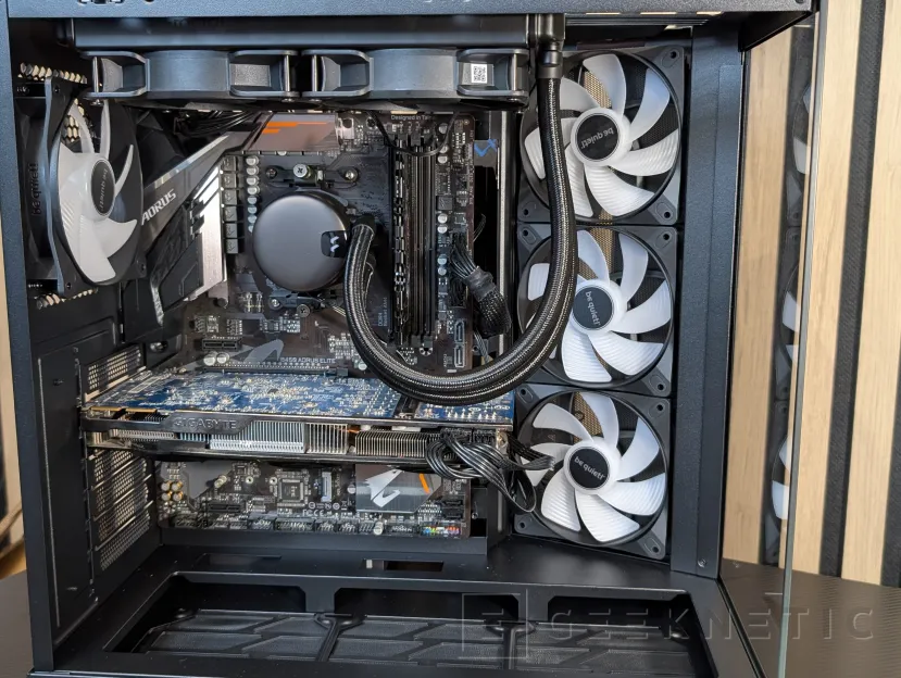 Geeknetic be quiet! Light Base 500 LX Review 17