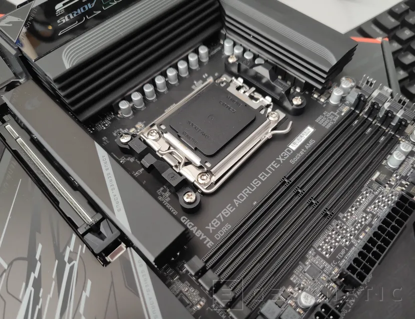 Geeknetic Gigabyte X870E AORUS ELITE X3D Review 11