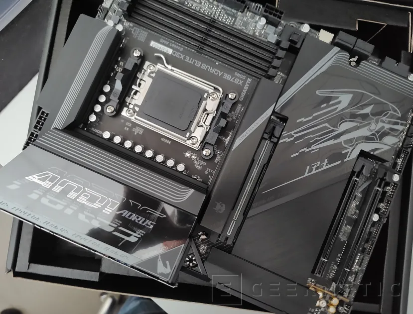 Geeknetic Gigabyte X870E AORUS ELITE X3D Review 2