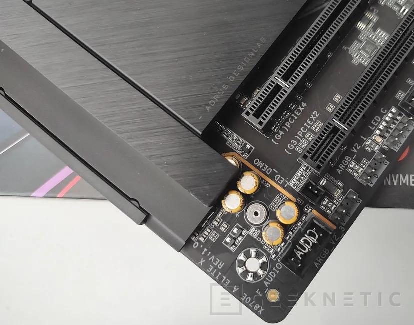 Geeknetic Gigabyte X870E AORUS ELITE X3D Review 28