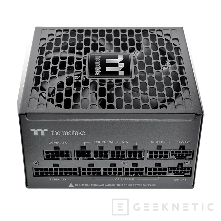 Geeknetic Las nuevas fuentes Thermaltake Toughpower PT Platinum están disponibles con hasta 1.200 W y 2 conectores de 600 W 2