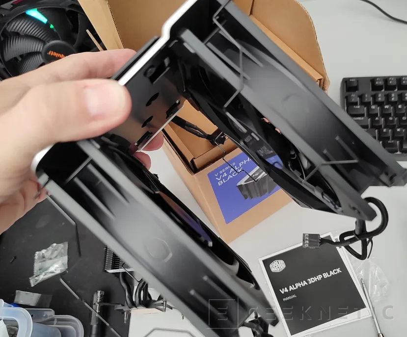 Geeknetic Cooler Master V4 Alpha 3DHP Black Review 5