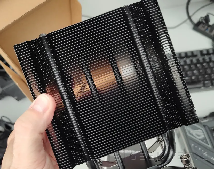 Geeknetic Cooler Master V4 Alpha 3DHP Black Review 10