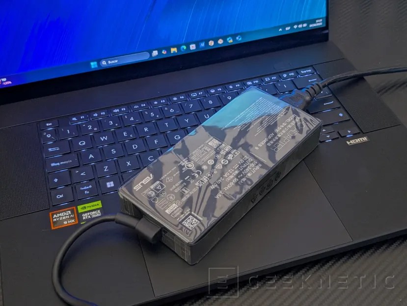 Geeknetic ASUS ProArt P16 OLED H7606WX Review 16