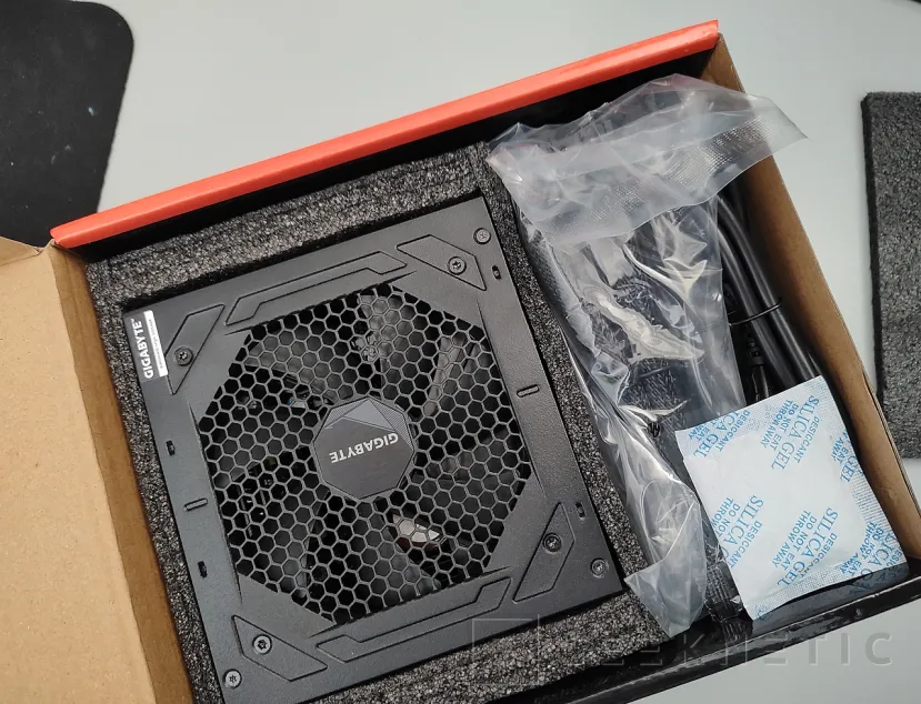 Geeknetic Gigabyte UD850GM PG5 850W Gold Review 2