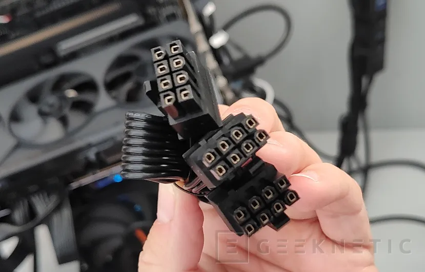 Geeknetic Gigabyte UD850GM PG5 850W Gold Review 10