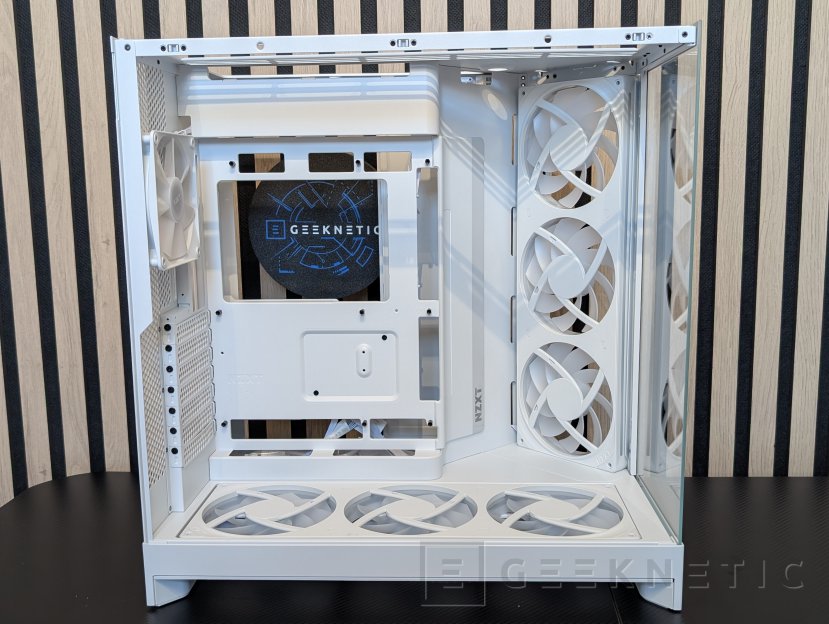 NZXT H9 FLOW RGB+ Review