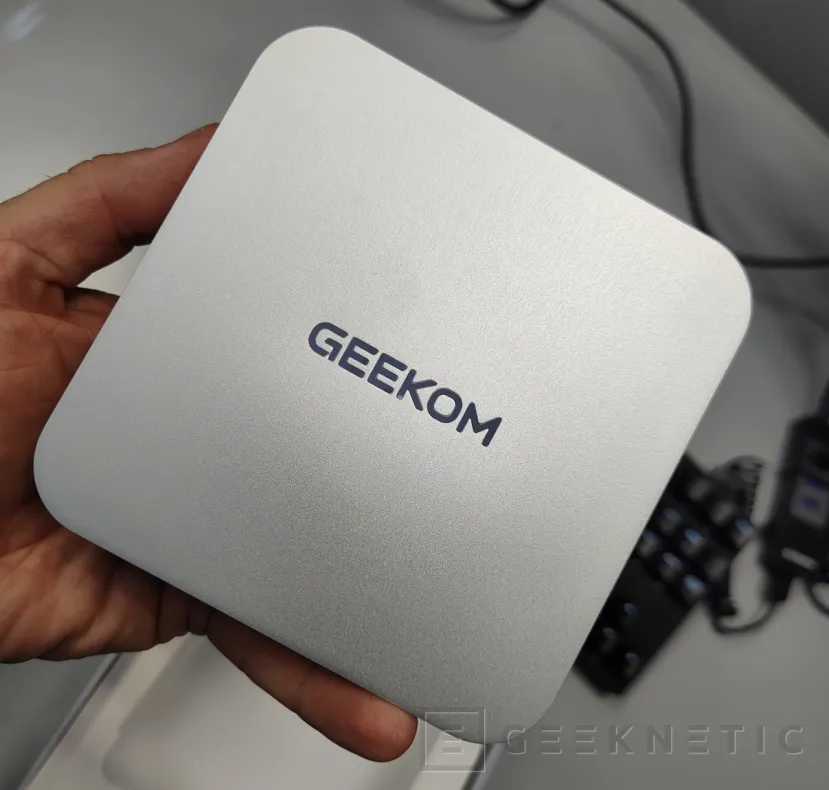 Geeknetic Geekom A6 Review 1
