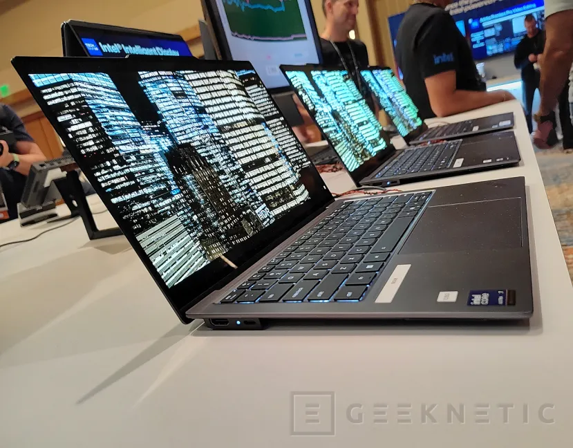 Geeknetic Intel Panther Lake, arquitectura basada en Intel 18A 16