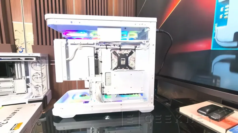 Geeknetic Nuevo concepto BTF 3.0 que incluye fuentes y ventiladores sin cables y refrigeración líquida con tubos cortos 2