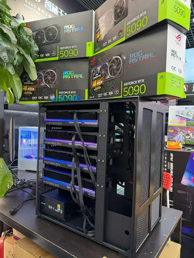 Geeknetic Un usuario de Reddit muestra su servidor con 4 RTX 5090 ASUS ROG Astral y 2 fuentes de 2.400 W cada una 1