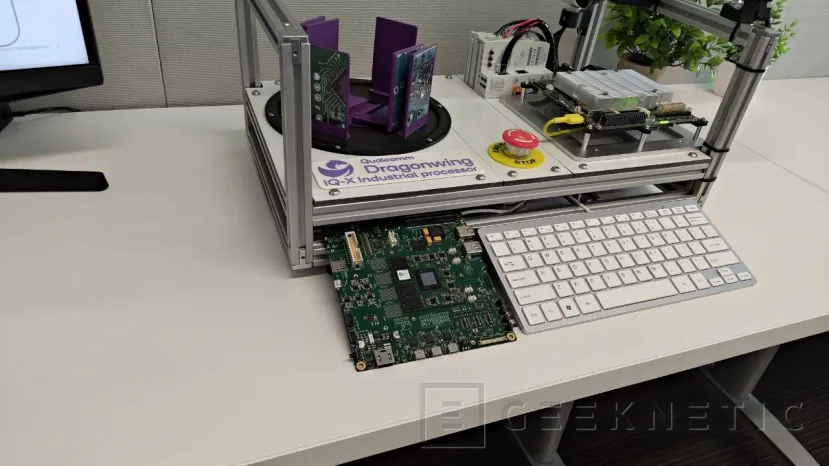 Geeknetic Qualcomm presenta la serie Dragonwing IQ-X para entornos industriales, gran rendimiento con núcleos Oryon y hasta 45 TOPS 2