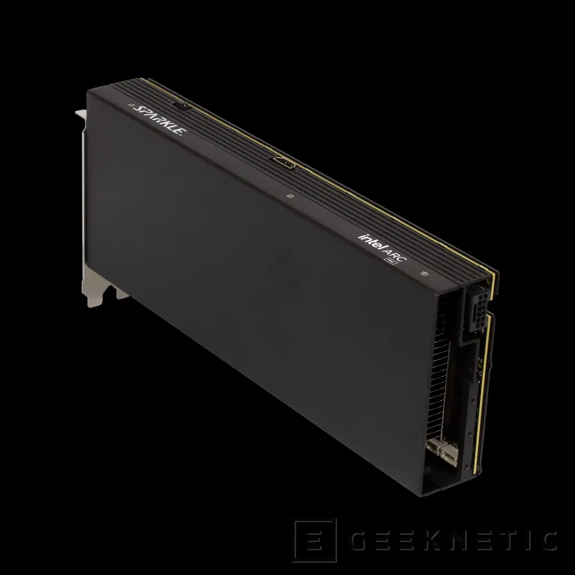 Geeknetic SPARKLE hace oficial su tarjeta con doble GPU Intel Arc Pro B60, diseño pasivo y una inusual disposición del conector HDMI 2