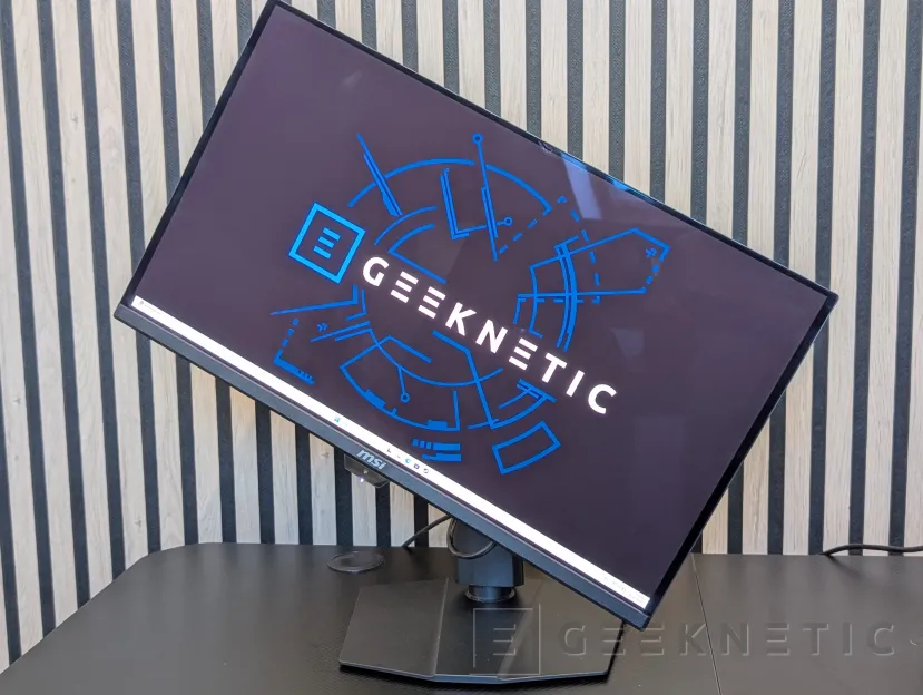 Geeknetic MSI MPG 271QR QD-OLED X50 Review 6
