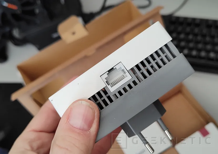 Geeknetic FRITZ!Mesh Set 1600 3x Review 6