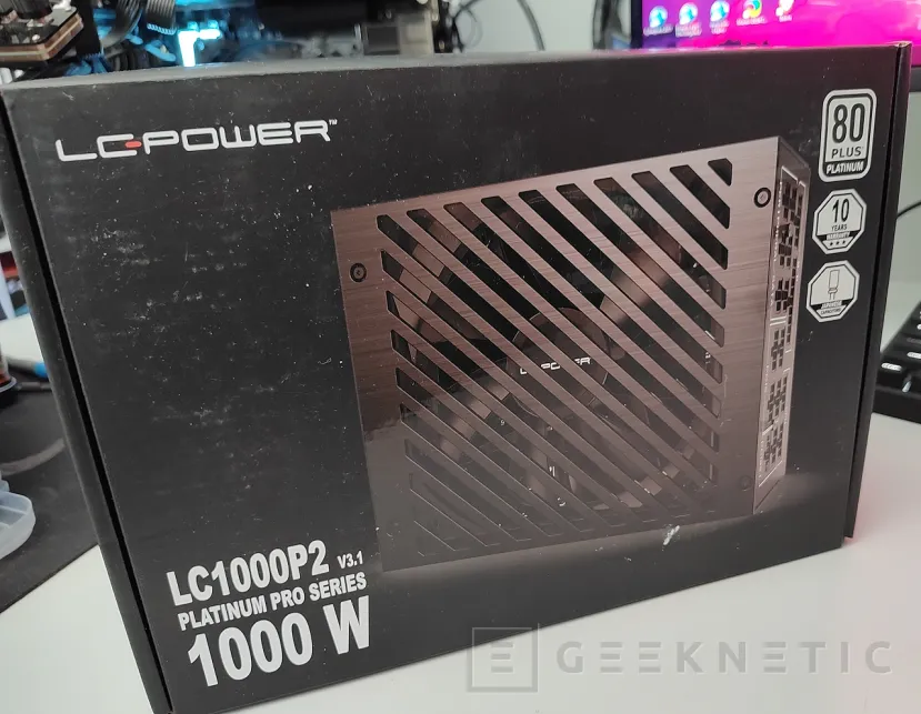 Geeknetic LC-POWER LC1000P2 V3.1 Platinum Pro 1000W Review 1