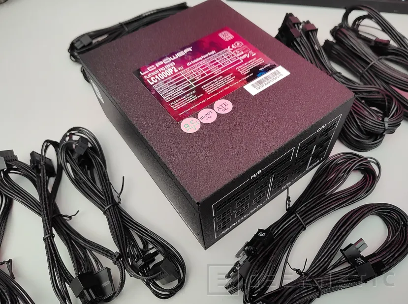 Geeknetic LC-POWER LC1000P2 V3.1 Platinum Pro 1000W Review 10