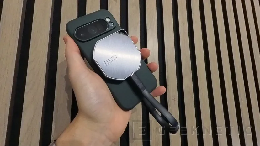 Geeknetic MSI DATAMAG 40Gbps 2 TB Review 7