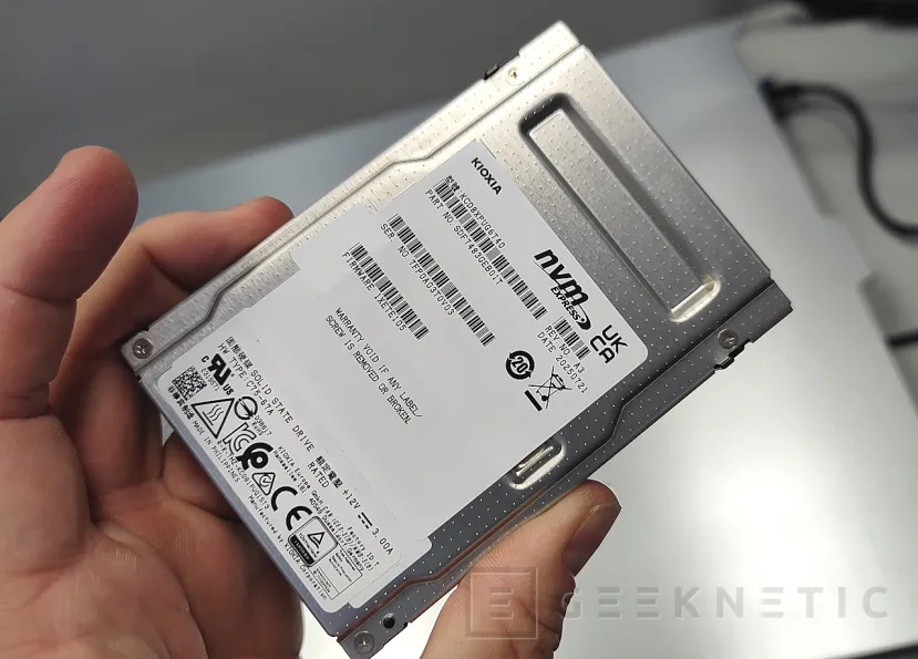 Geeknetic GRaid Technology SupremeRAID Ultra SR-1010 Review 12