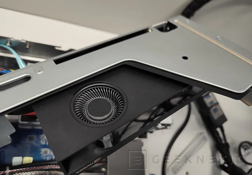 Geeknetic GRaid Technology SupremeRAID Ultra SR-1010 Review 6