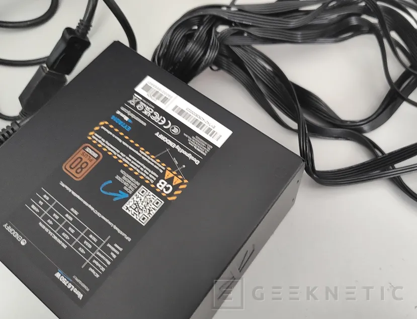 Geeknetic ENDORFY Vero L6 750W Review 17