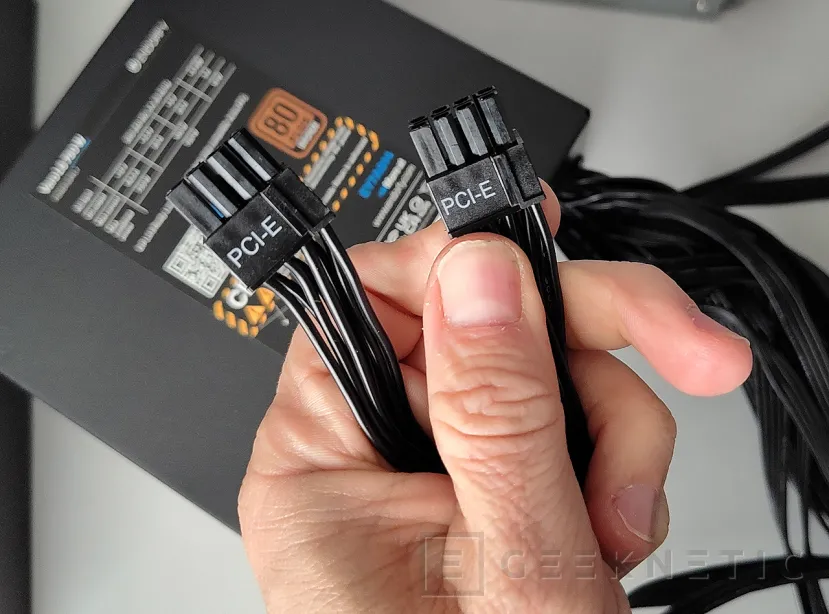 Geeknetic ENDORFY Vero L6 750W Review 9