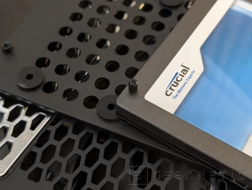 Geeknetic Cooler Master QUBE 540 Review 21