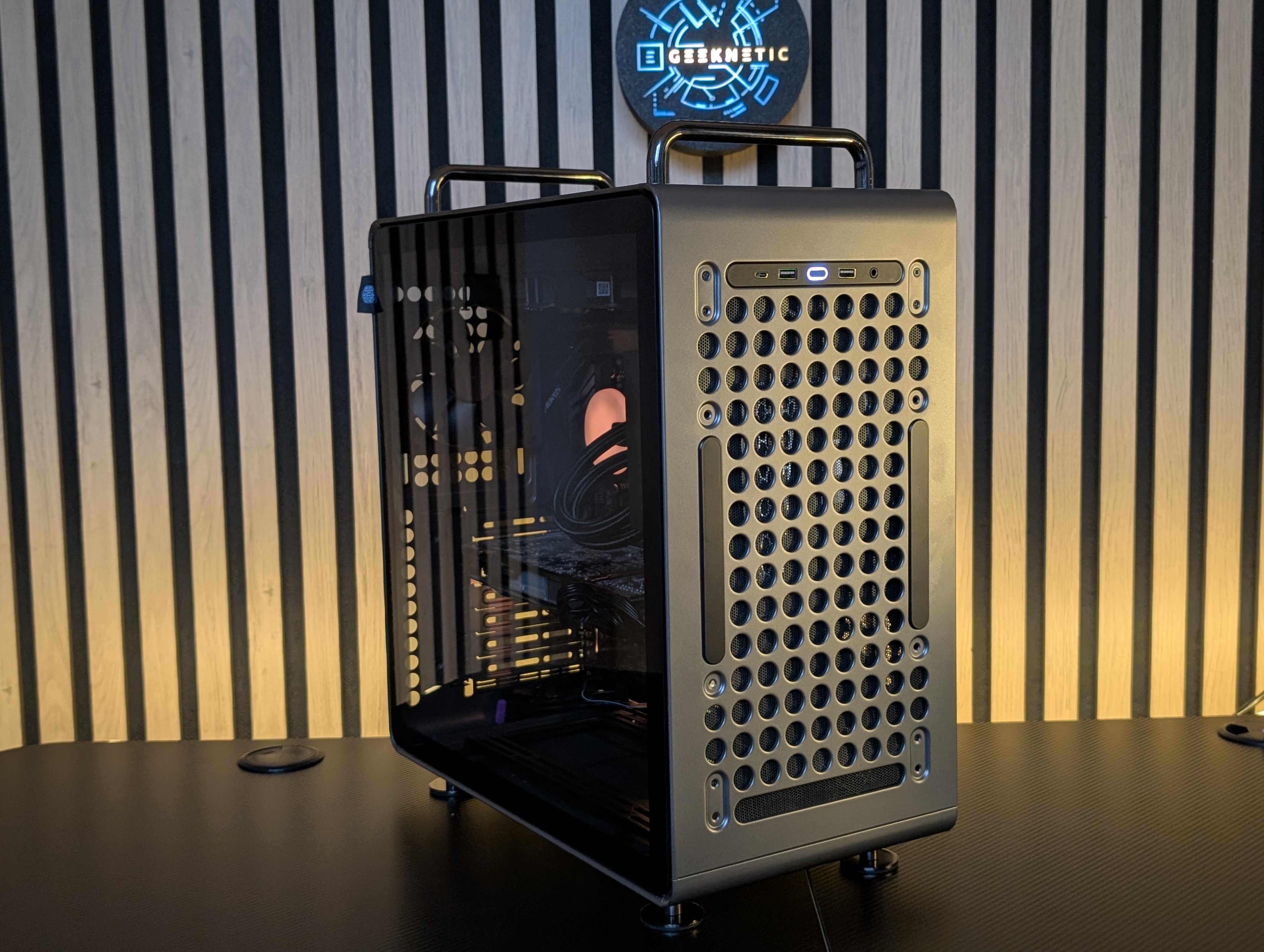 Geeknetic Cooler Master QUBE 540 Review 2