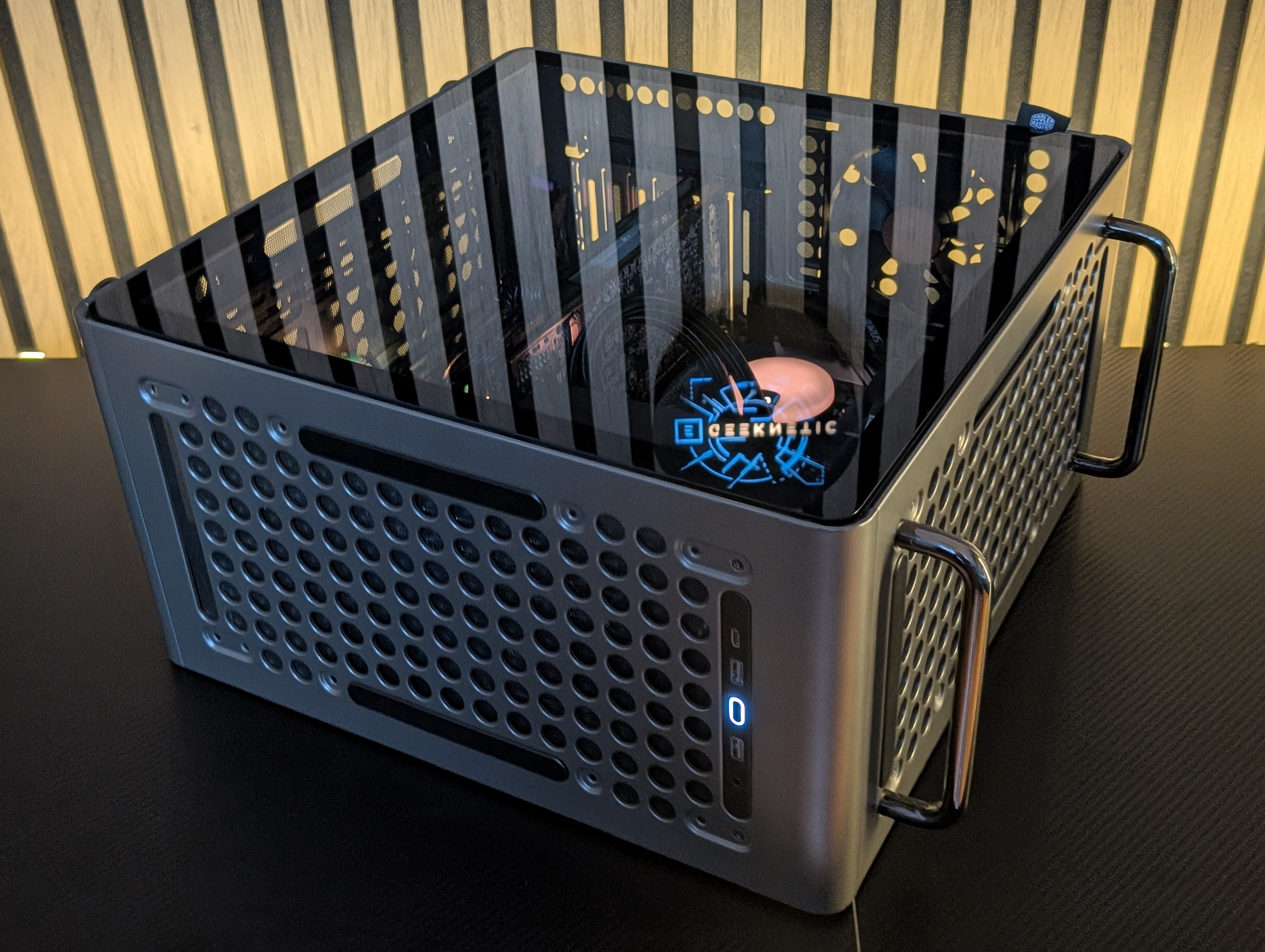 Geeknetic Cooler Master QUBE 540 Review 34