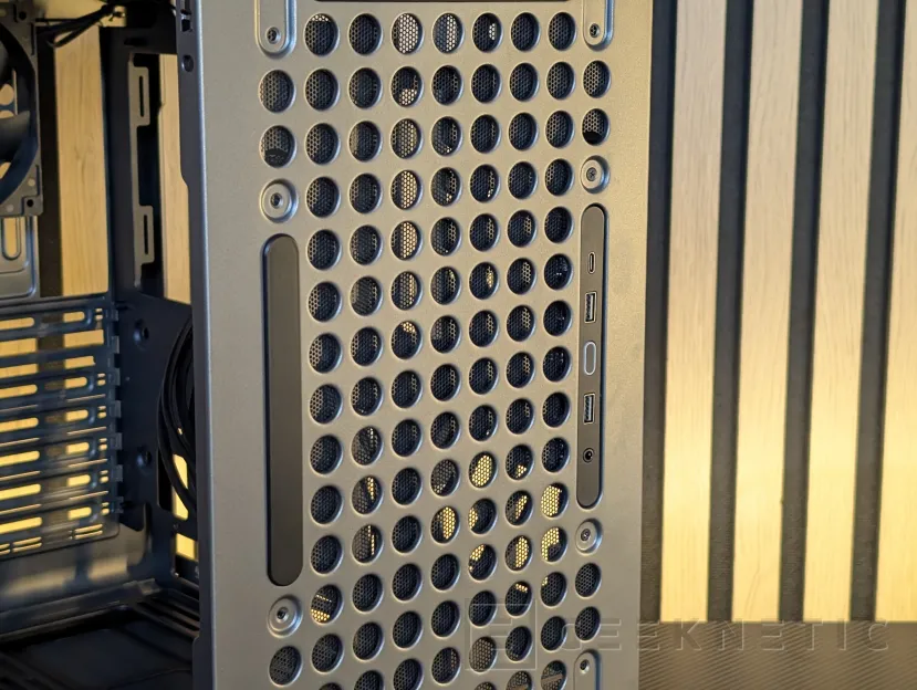 Geeknetic Cooler Master QUBE 540 Review 10