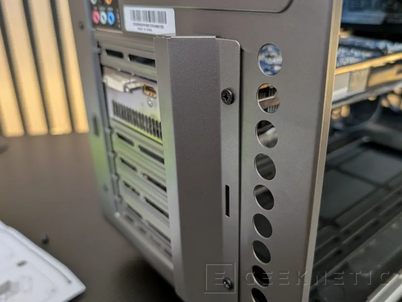 Geeknetic Cooler Master QUBE 540 Review 28