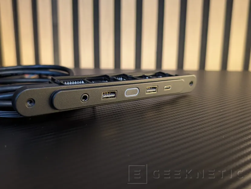 Geeknetic Cooler Master QUBE 540 Review 8