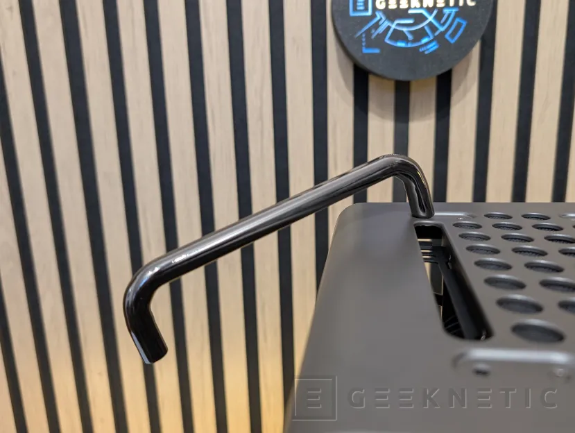 Geeknetic Cooler Master QUBE 540 Review 26